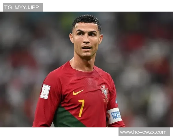 足球明星时尚风采大揭秘手拿包视频展现独特魅力与个性